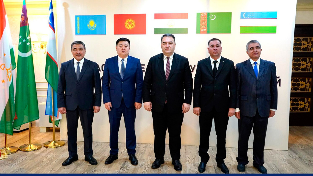 Representatives from Kazakhstan, Kyrgyzstan, Tajikistan, Turkmenistan, and Uzbekistan at the 86th Interstate Commission for Water Coordination meeting in 2023, discussing regional water management in Central Asia